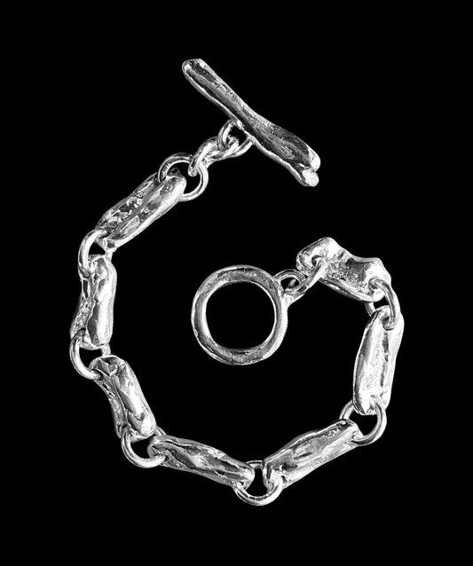 Cast Pearl Bracelet