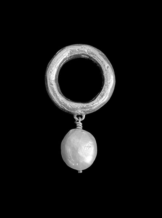 Dangly Pearl Ring